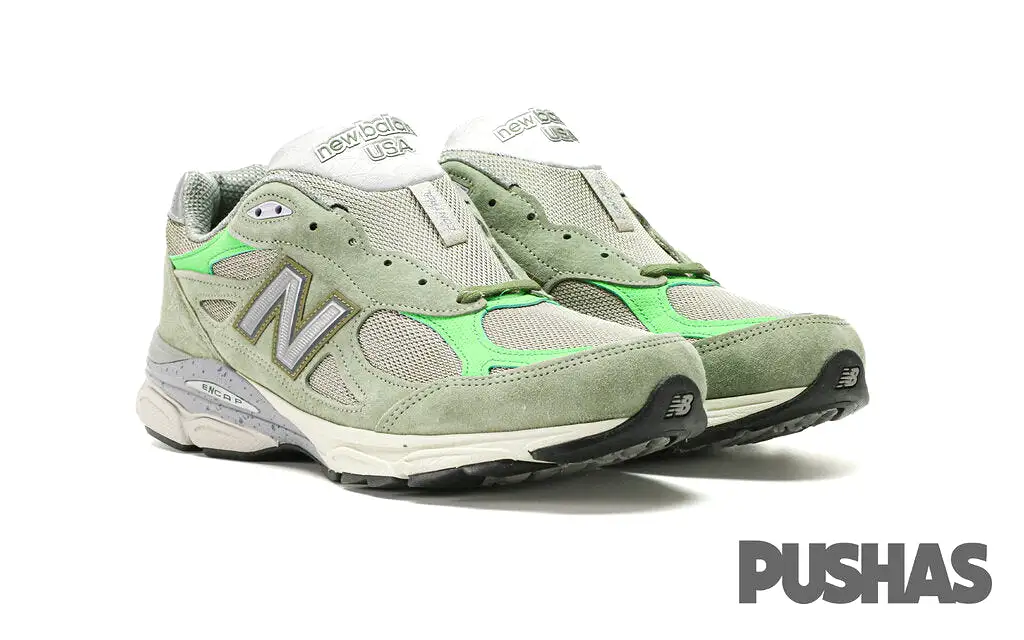 990v3 x Patta 'Keep Your Family Close' (2022)