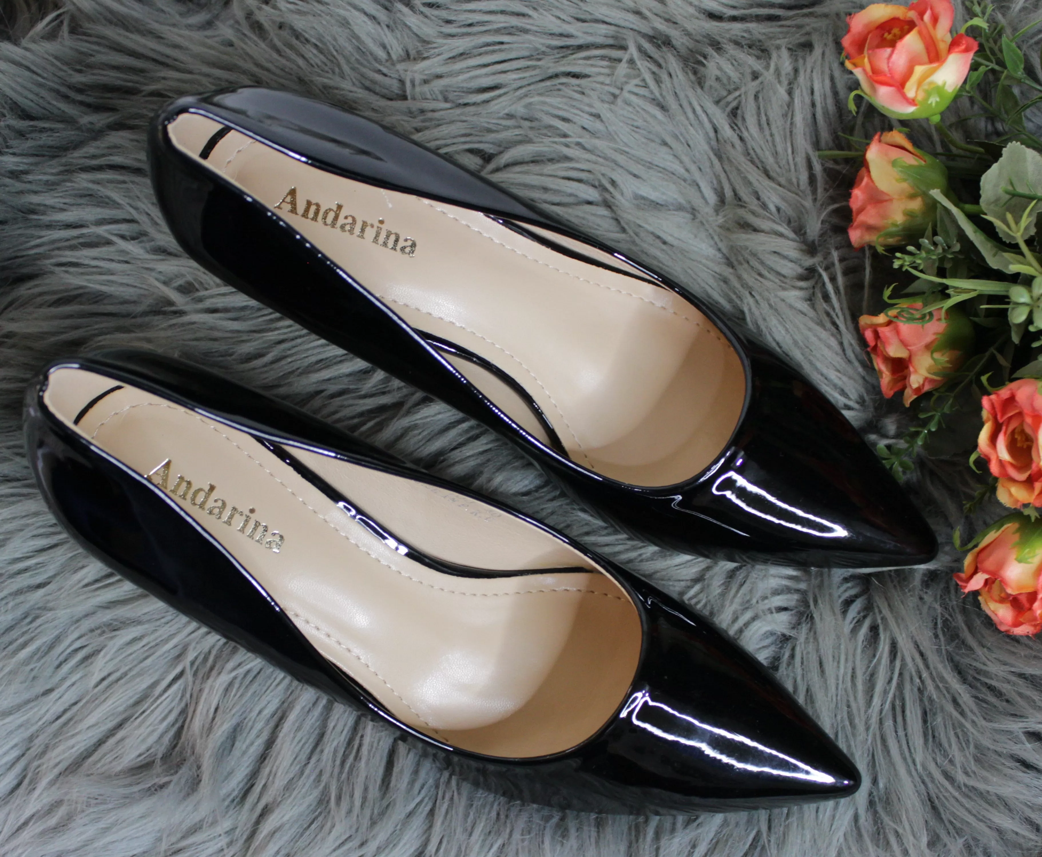 Black Pointed office kitty heel