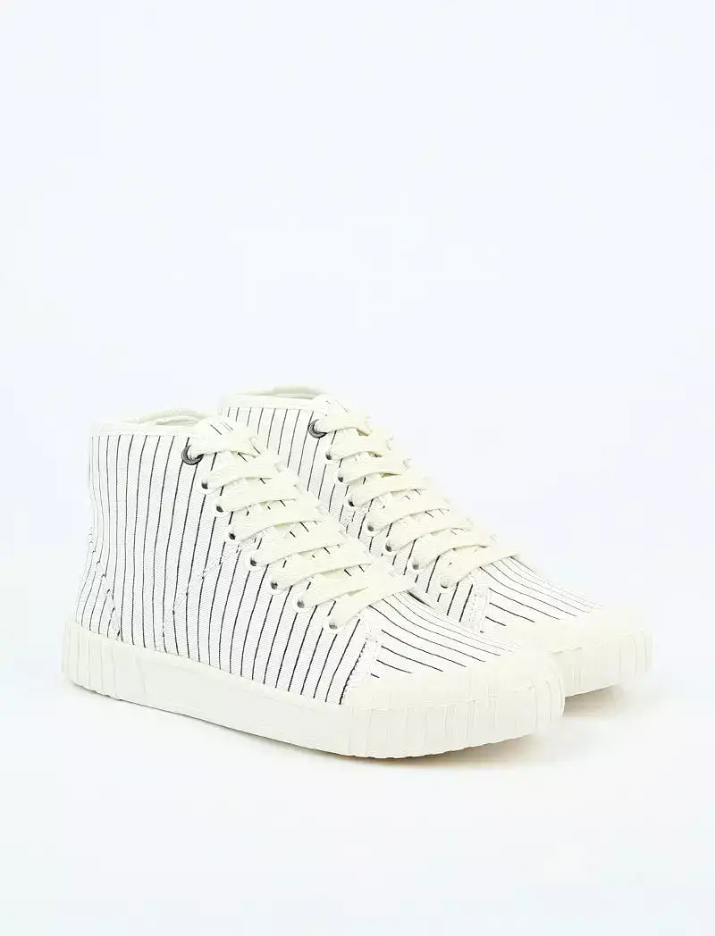 Good News Hurler Trainer Hi Off White