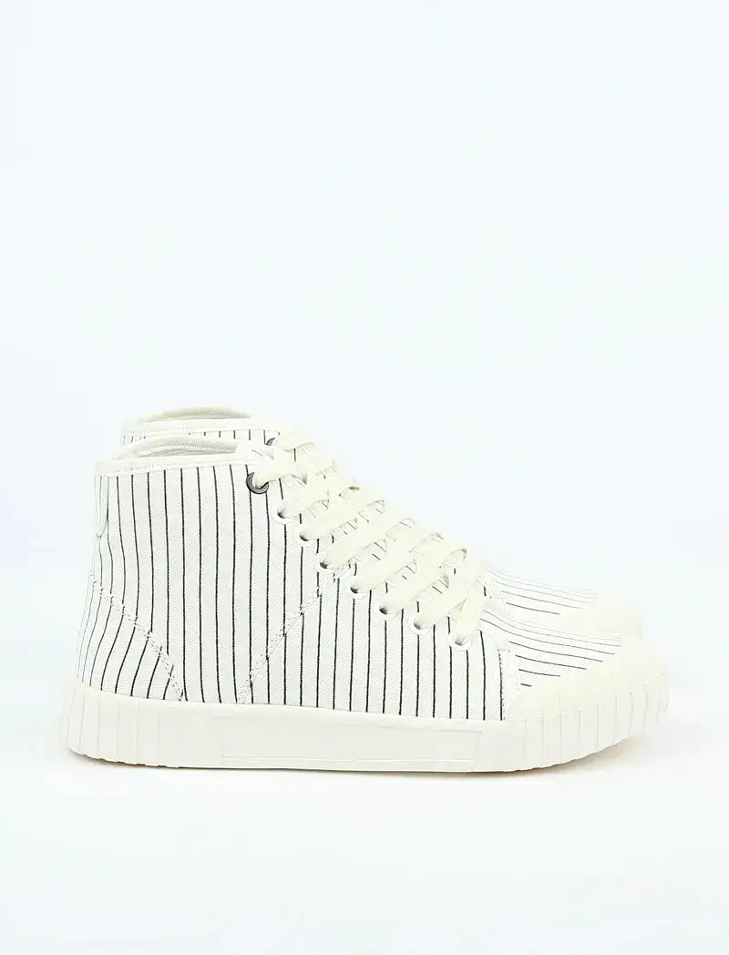 Good News Hurler Trainer Hi Off White