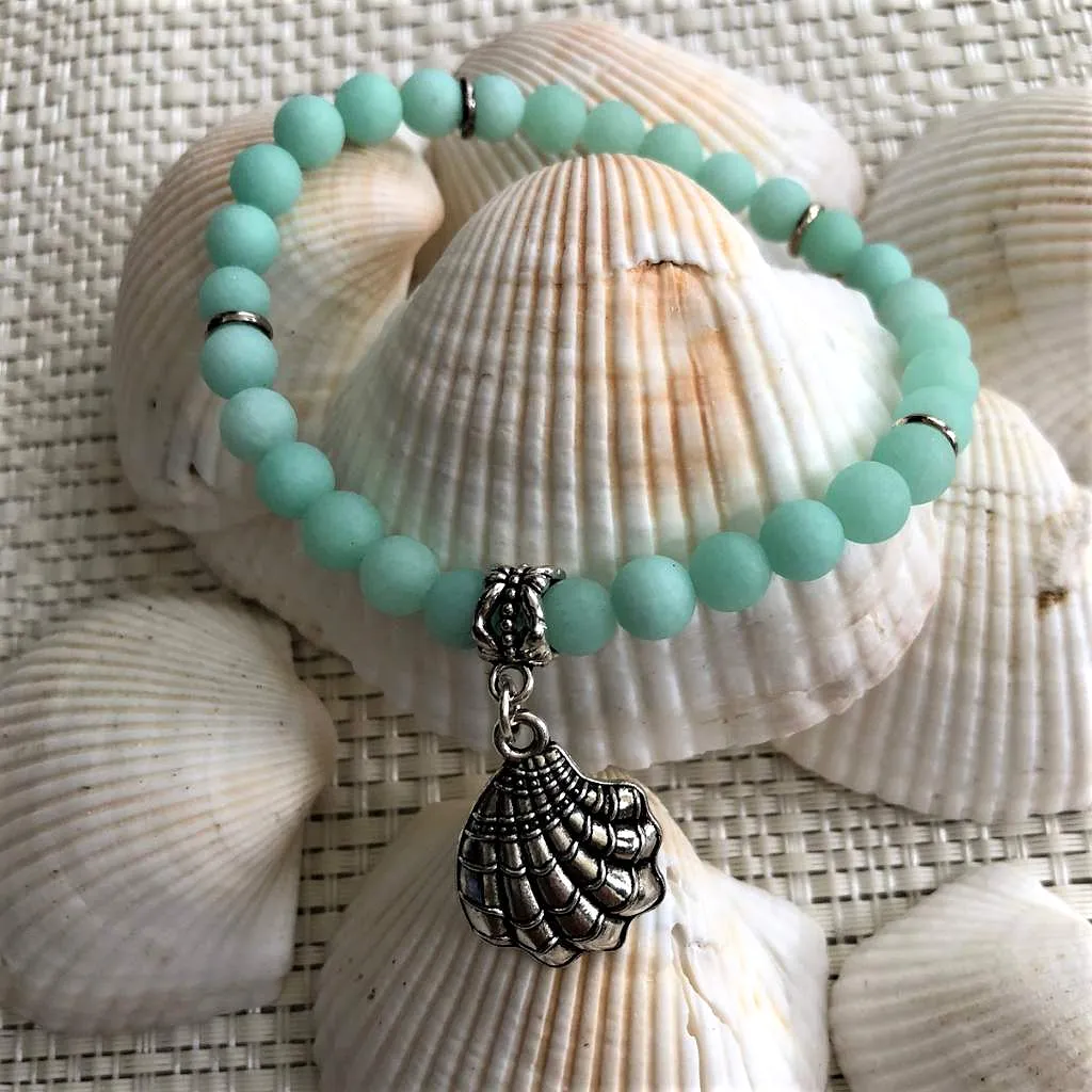 Matte Sea Green Jade Beaded Bracelet with Silver Clam Shell