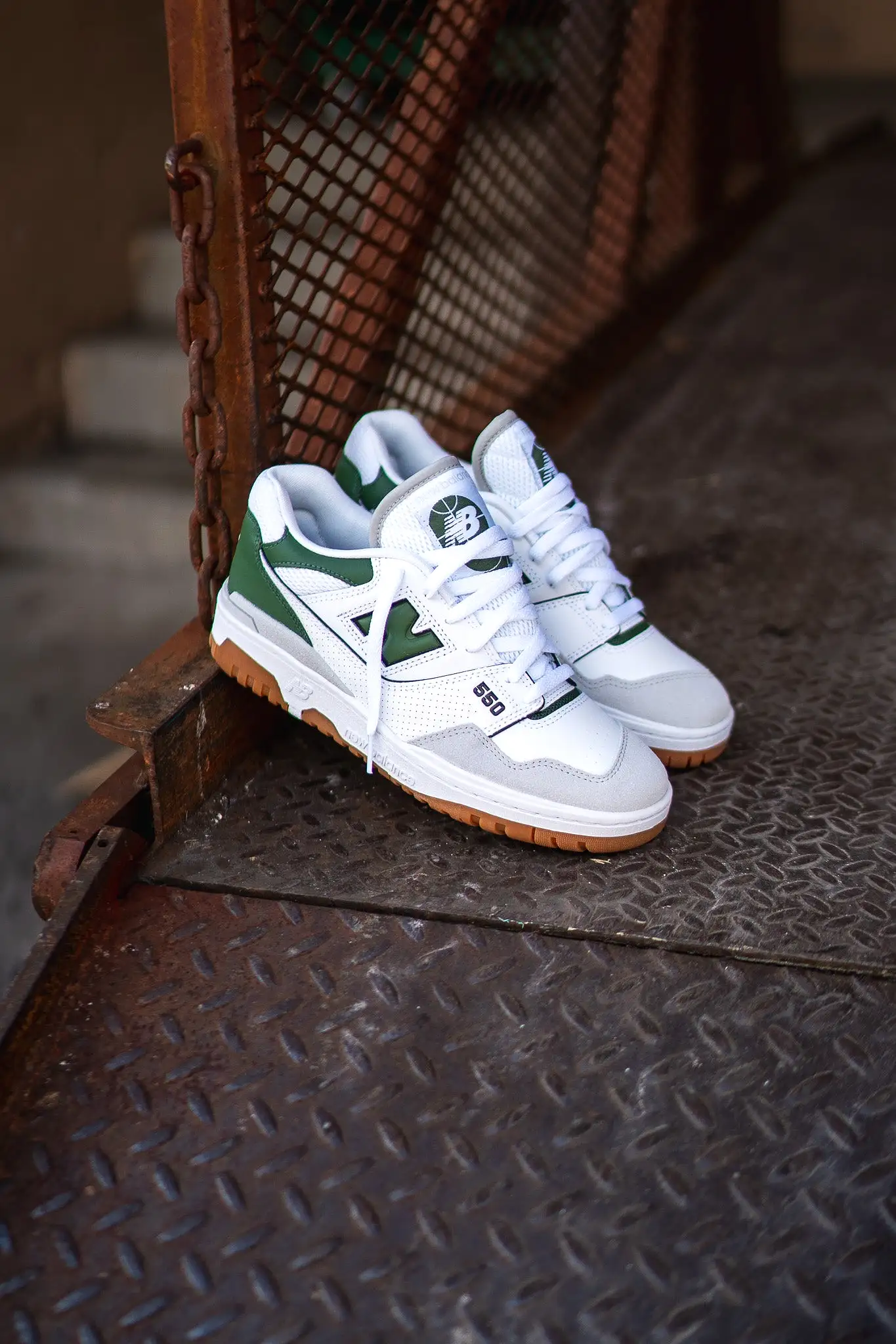 Mens New Balance 550 (White/Pine Green) - BB550ESB