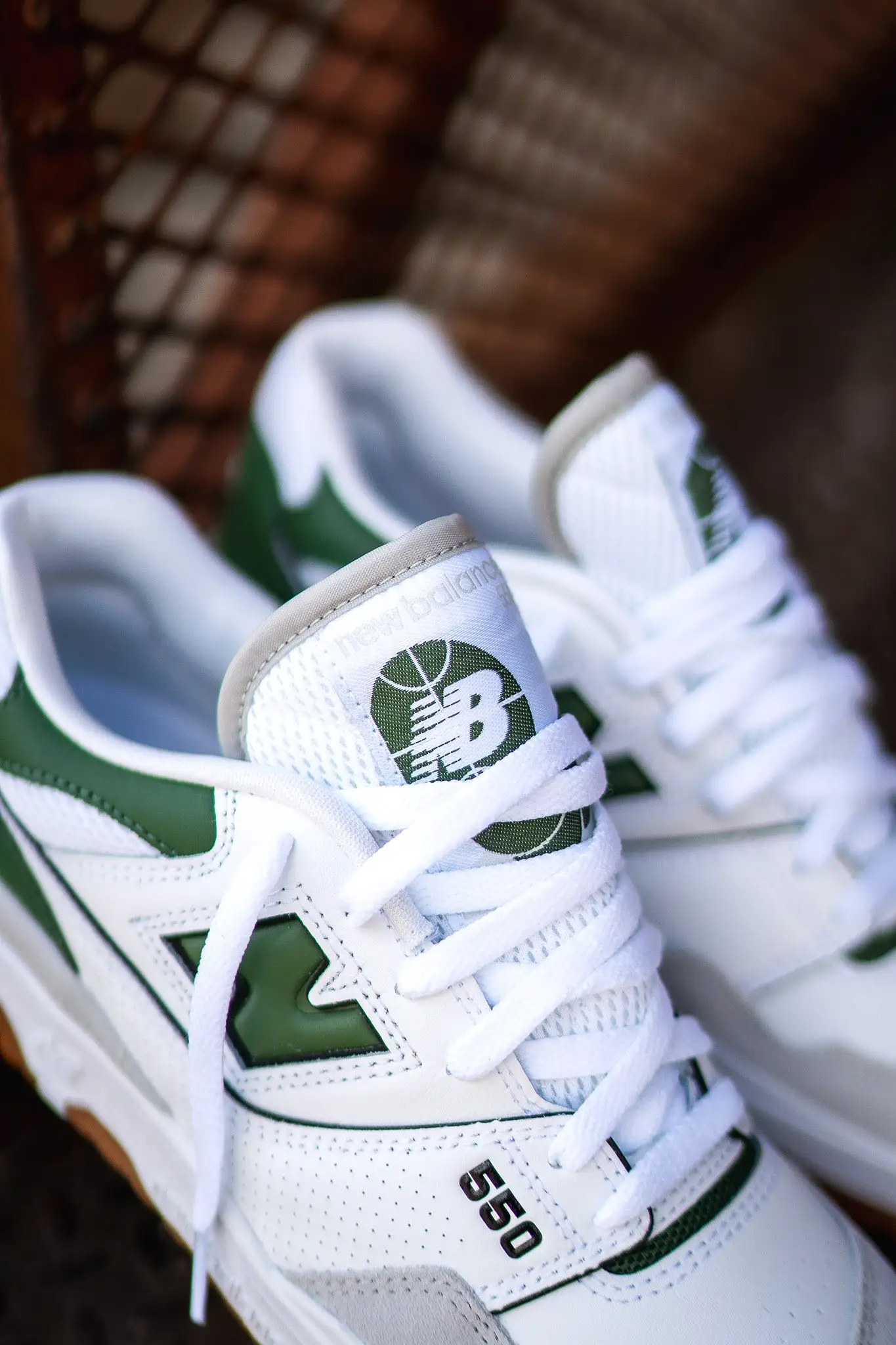 Mens New Balance 550 (White/Pine Green) - BB550ESB