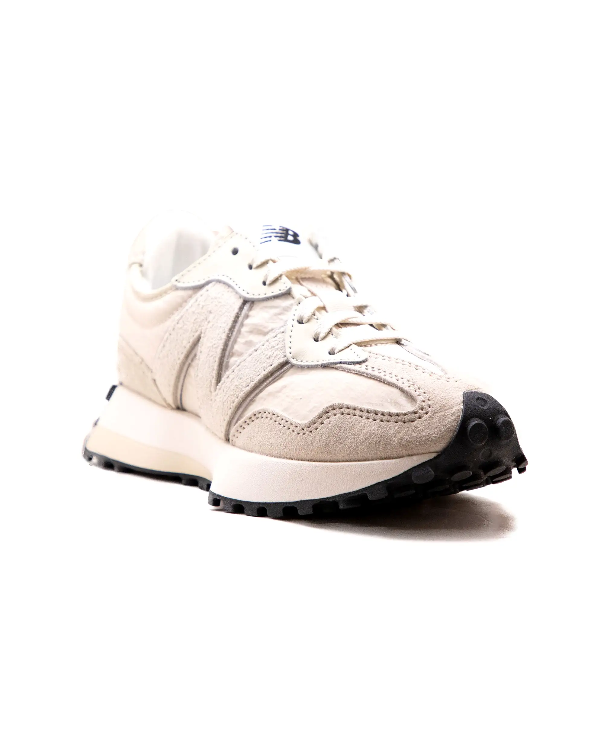 New Balance 327 Off White