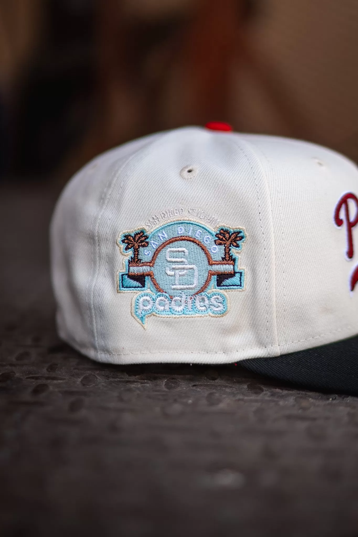 New Era San Diego Padres Stadium Patch Pink UV (Off White/Black)