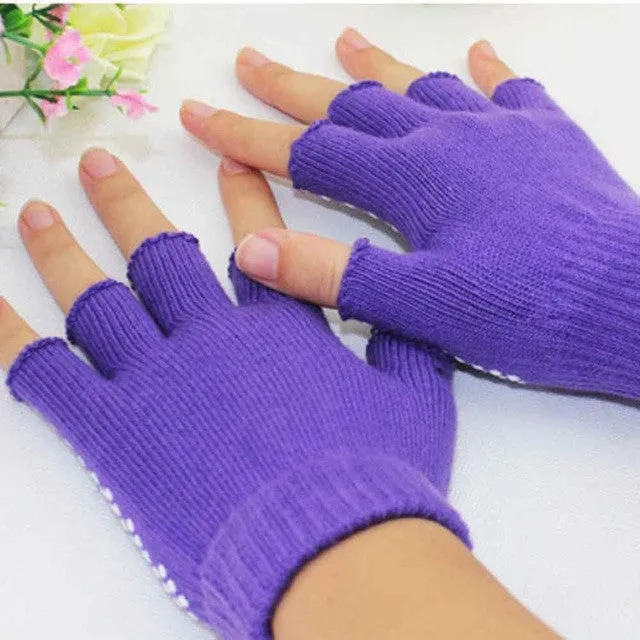 New Fashion Sports Fittness Gloves For Women Half Fingerless Mittens Sports Gloves Anti Slip Semi Guantes Mujer GS