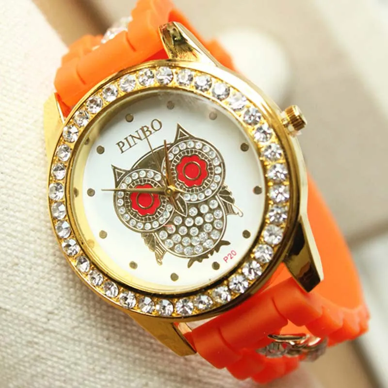 Relogio Feminino Ladies watches Women Silicone Chain Diamond Owl Pattern Quartz Wrist Watch Feida